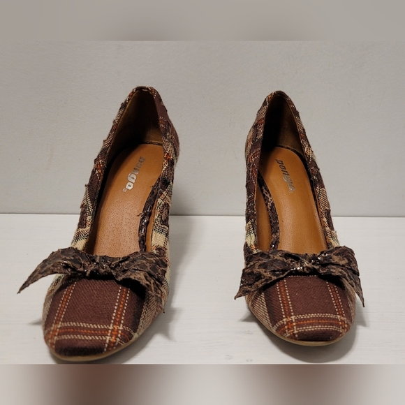Bongo Plaid Pumps, Size 7.5 - Picture 4 of 6